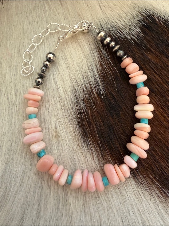 SouthWestArtisans Jewelry - ❤️ 925 Navajo Desert Pearls Saucers Pink Conch Kingman Turquoise Bracelet Charm